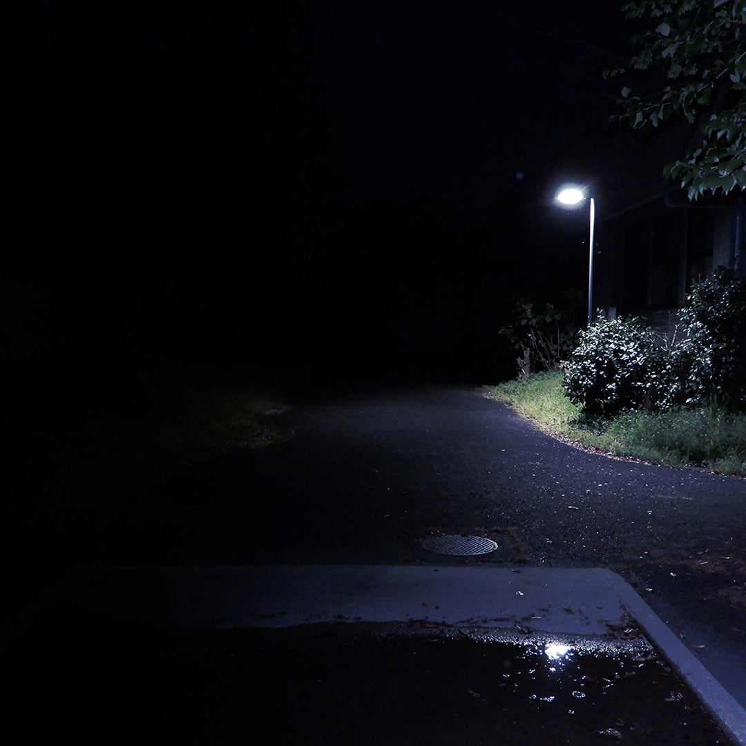 at night (試作:写真とアクリル絵の具)